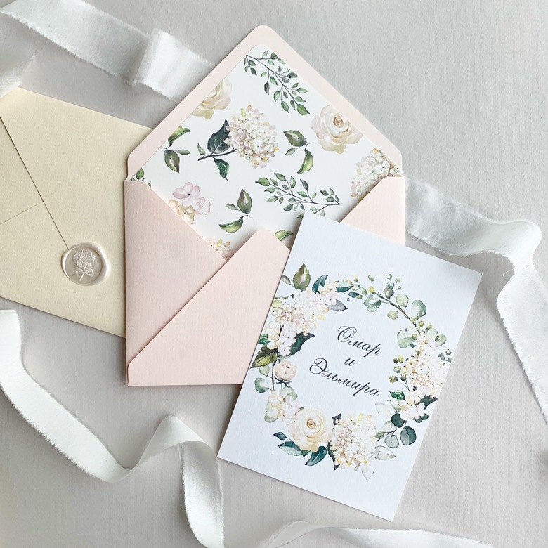 Приглашение на свадьбу с белыми розами