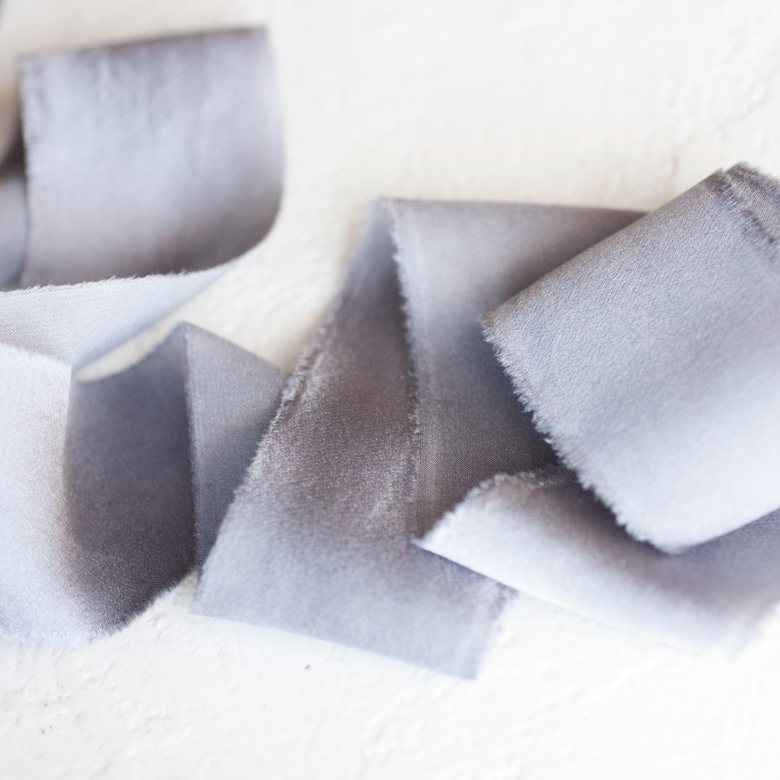 Атласная лента "пурпурная дымка"