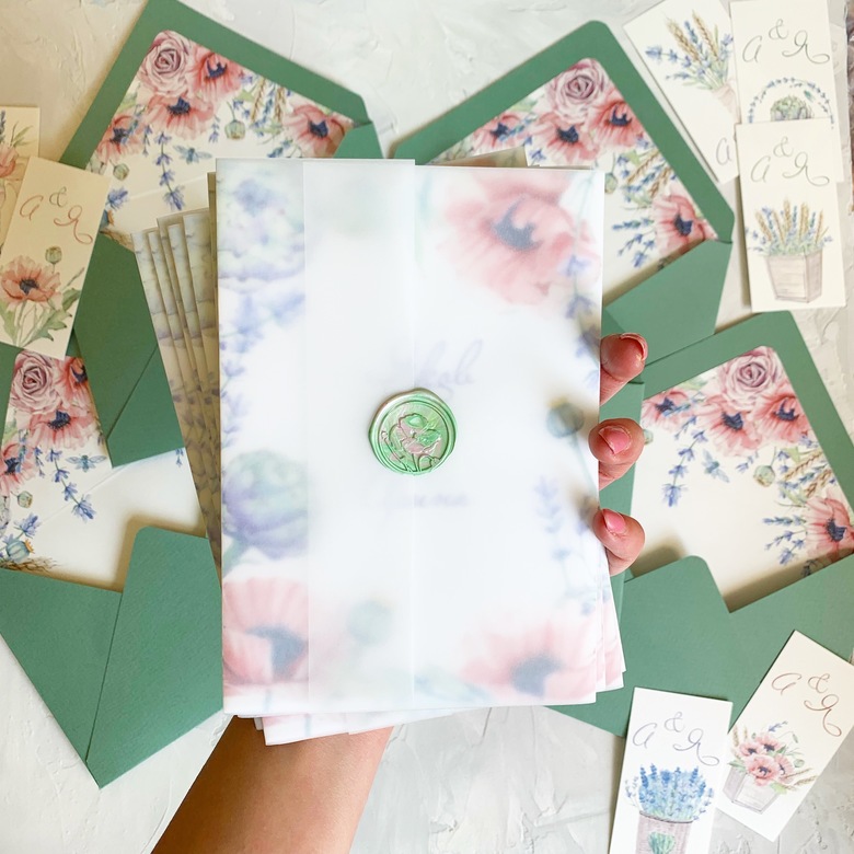 Приглашение с красными маками в стиле "Прованс"