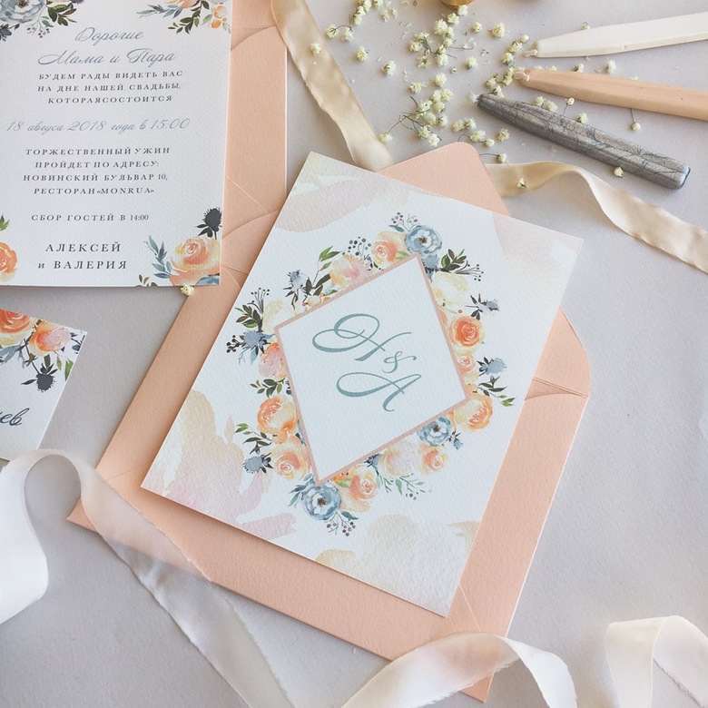 Приглашение на свадьбу с чайными розами