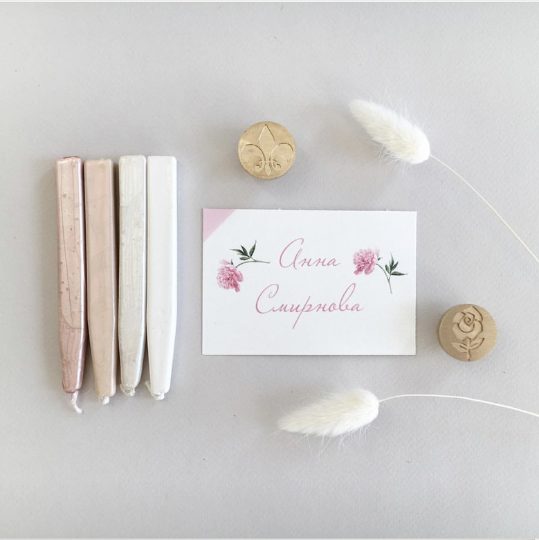 Карточки гостей