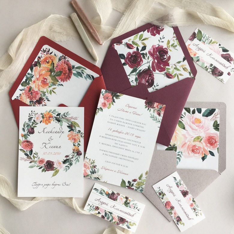 Приглашения на свадьбу в бордово-персиковой гамме