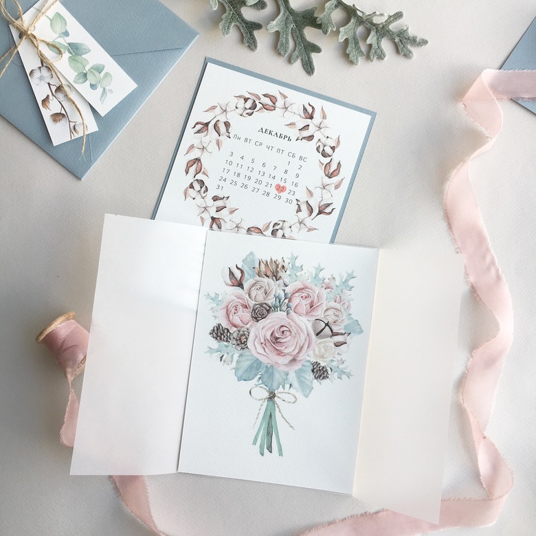 Приглашение с розово-голубым букетом