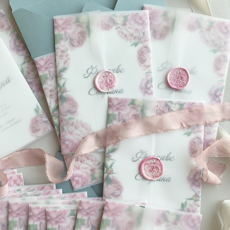 Свадебные приглашения с сургучной печатью