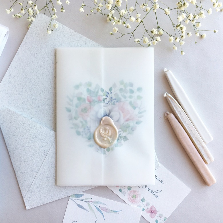 Приглашения на свадьбу в кальке с сургучной печатью