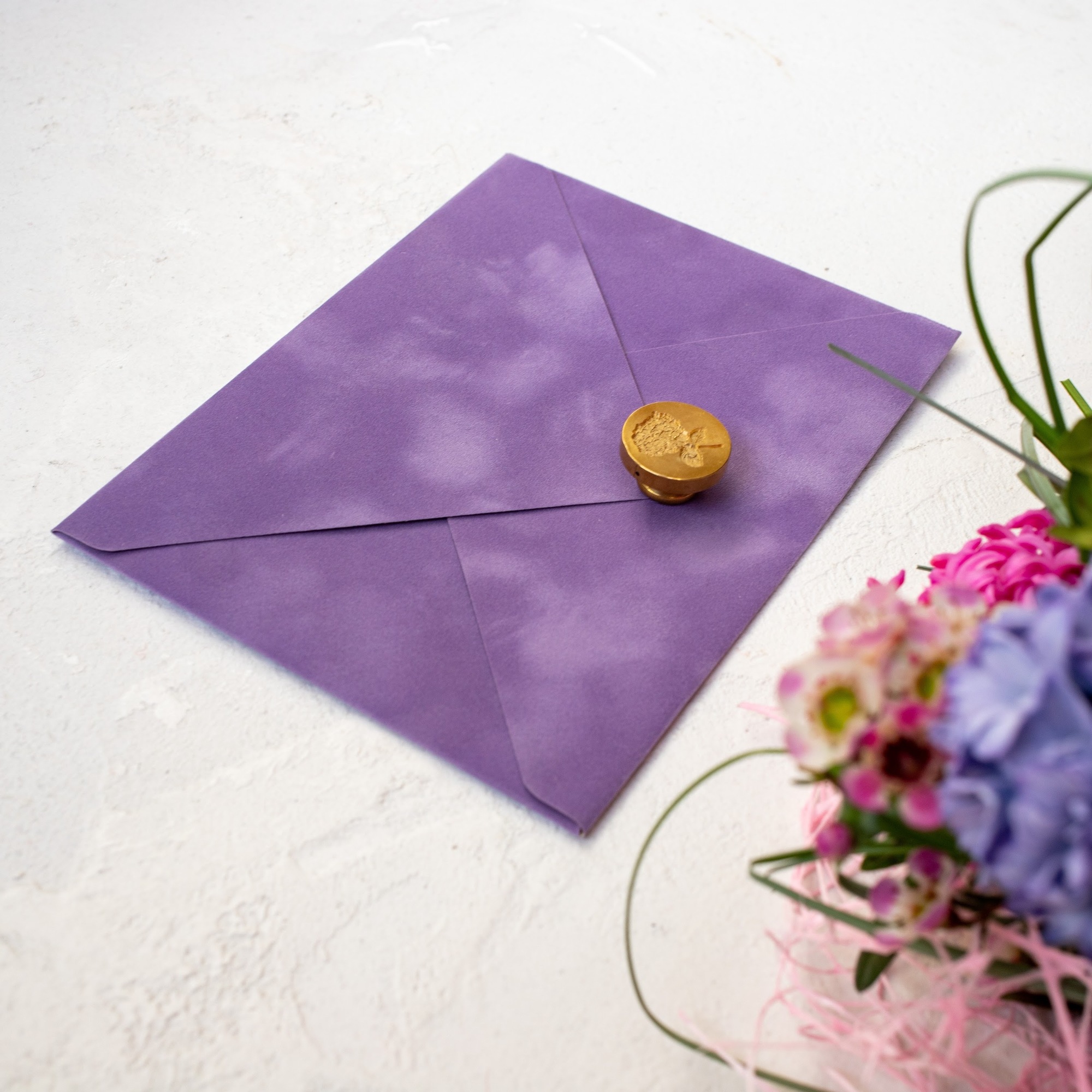 Бархатные  конверты для приглашений и сертификатов