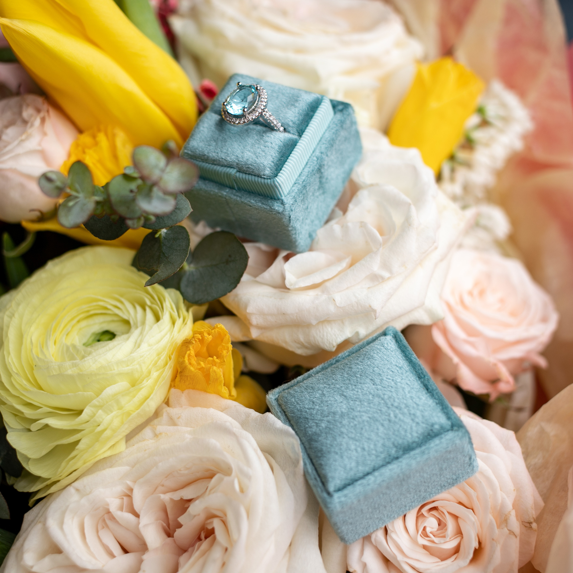 Бархатная коробочка для кольца "Лазурная"