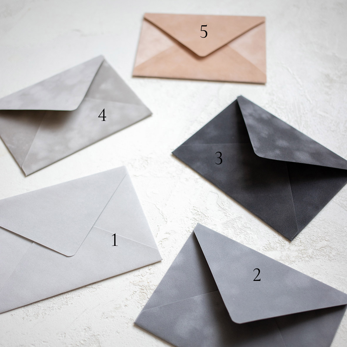 Бархатные конверты серые