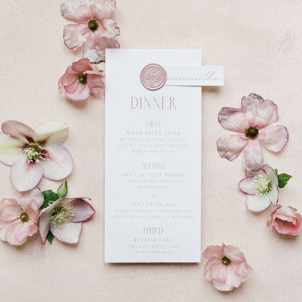 Карточка меню на свадьбу с сургучной печатью