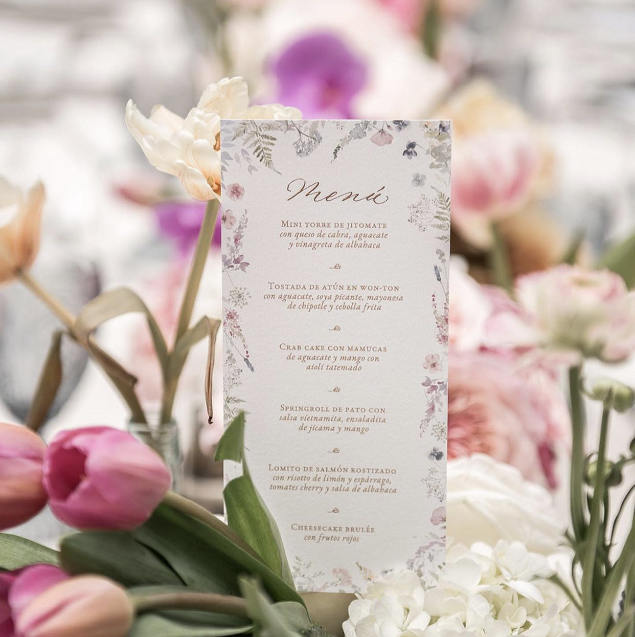 Декор тола на свадьбу меню и рассадка гостей