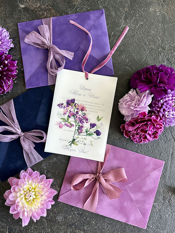 Пригласительные на свадьбу в бархатном конверте