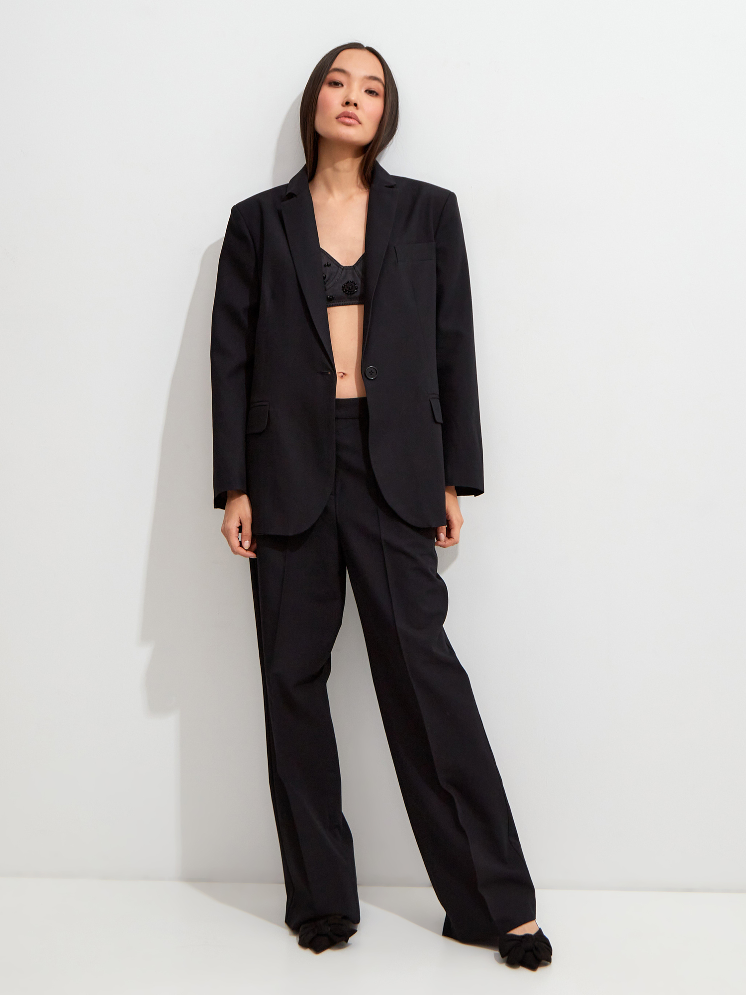 RELAXED-FIT WOOL BLAZER