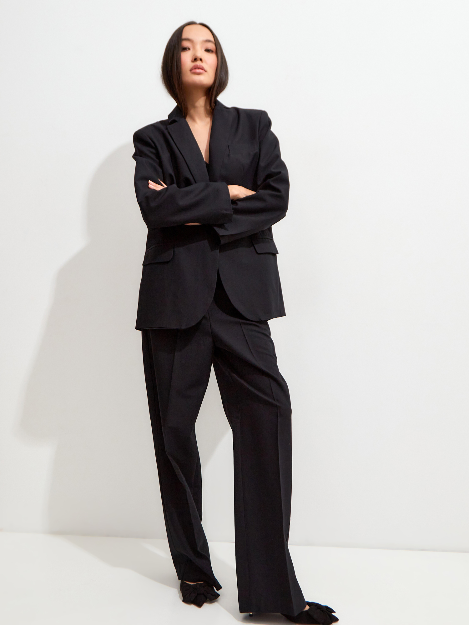 RELAXED-FIT WOOL BLAZER