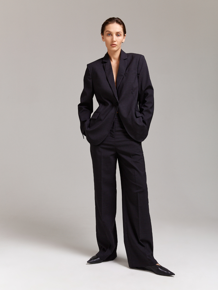 RELAXED-FIT WOOL BLAZER