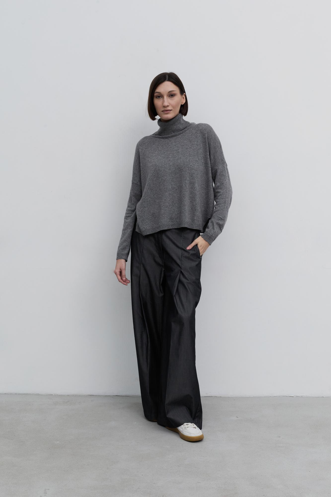 CASHMERE AND WOOL SWEATER