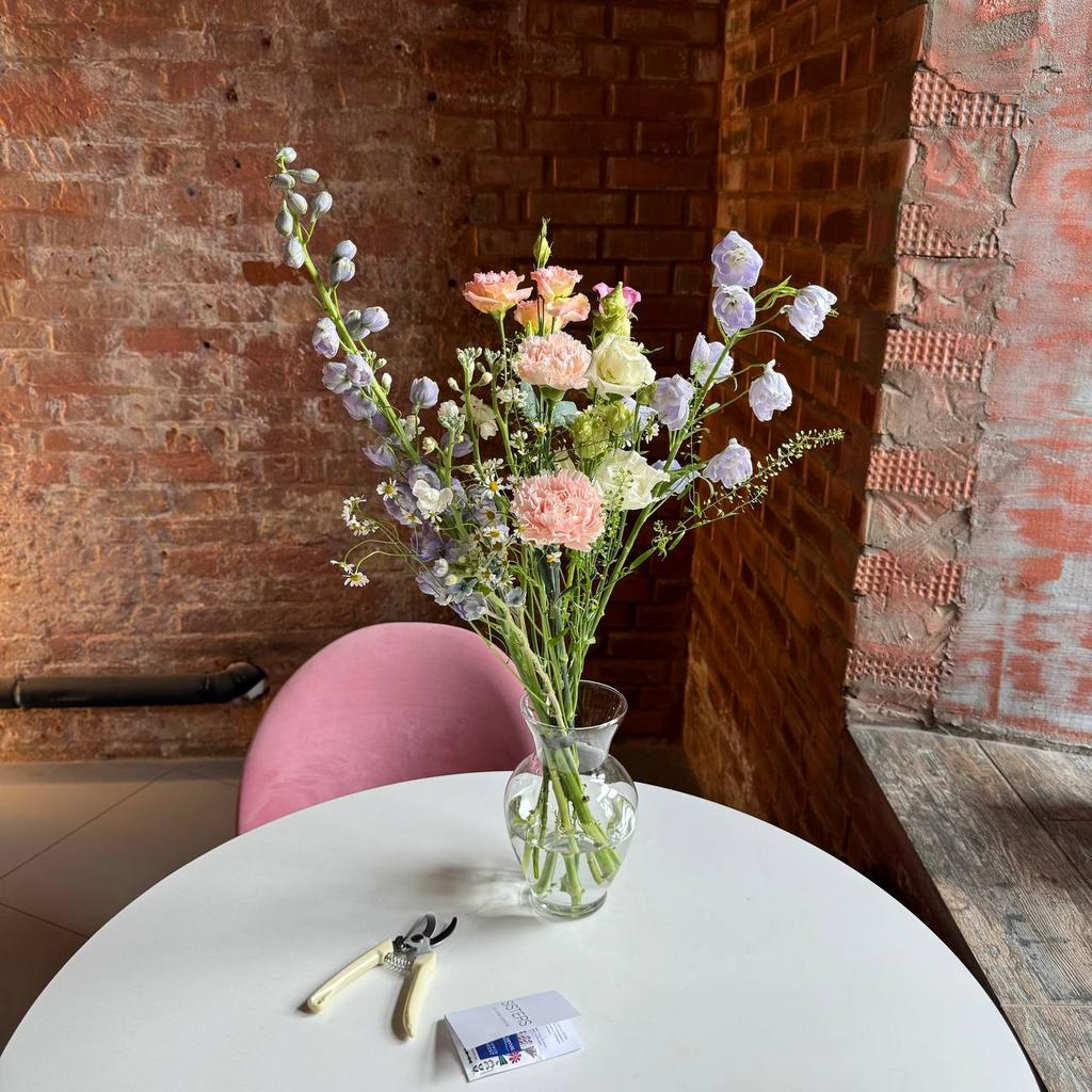 Цветочная подписка M