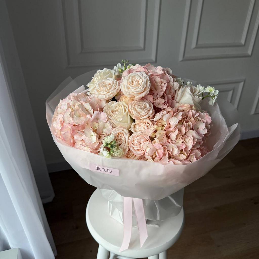 Авторский букет "Мамины объятья"