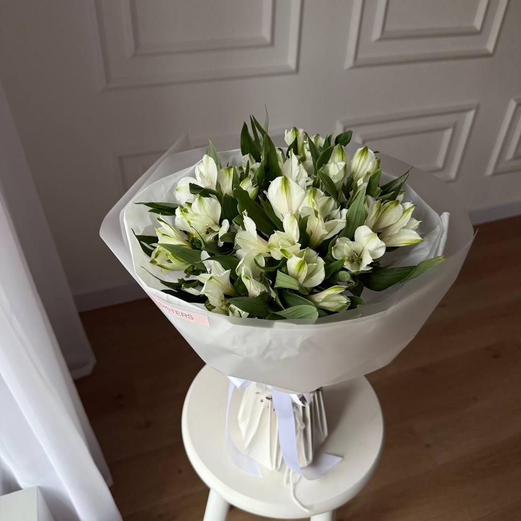 Букет альстромерий