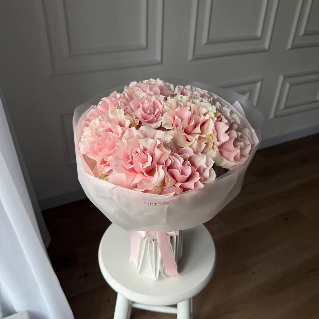 Букет роз Мондиаль