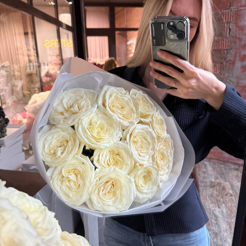 Букет ванильных роз Кендилайт