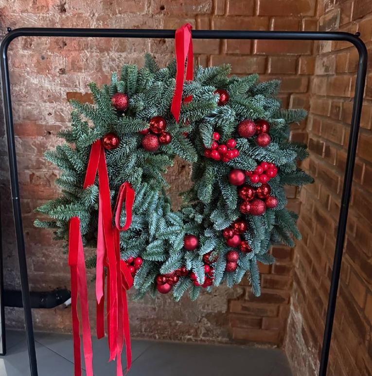 Рождественский венок "Бал чудес"