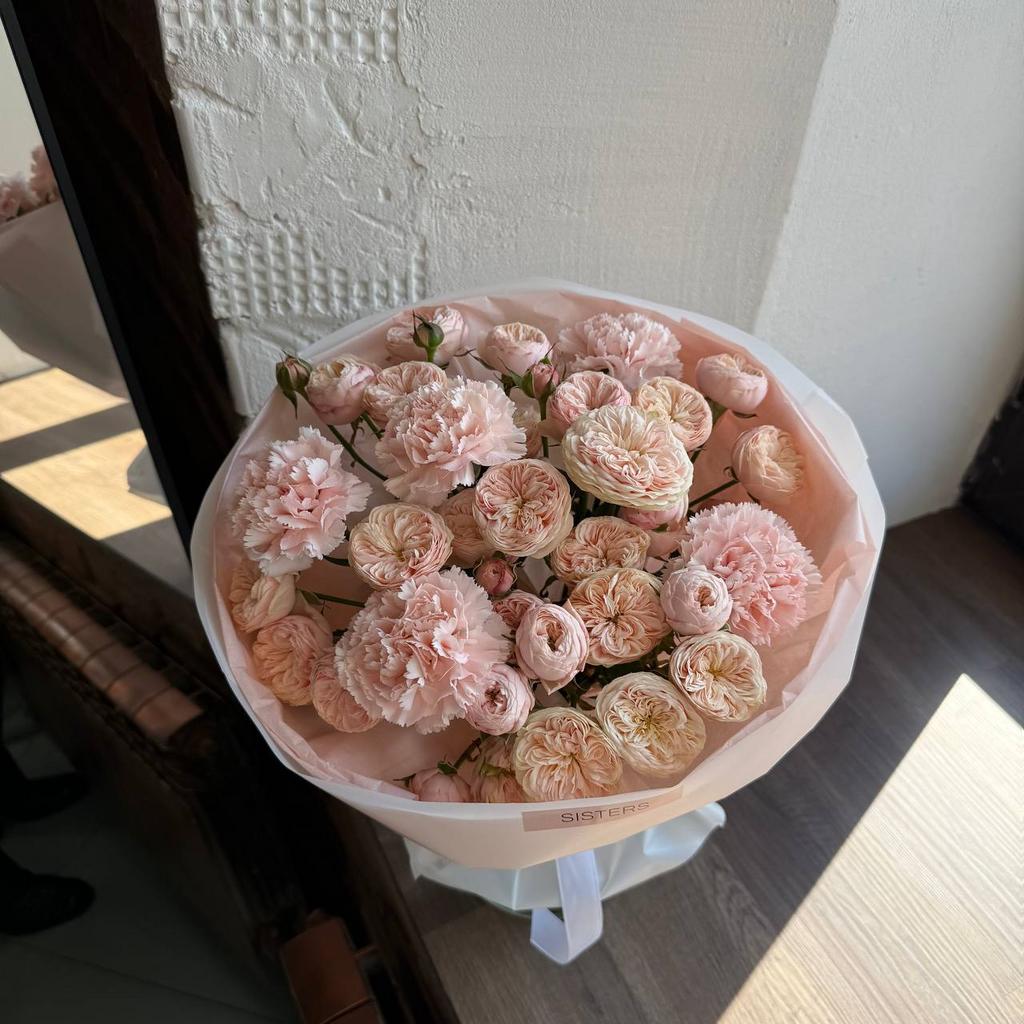 Букет Розы + Диантусы