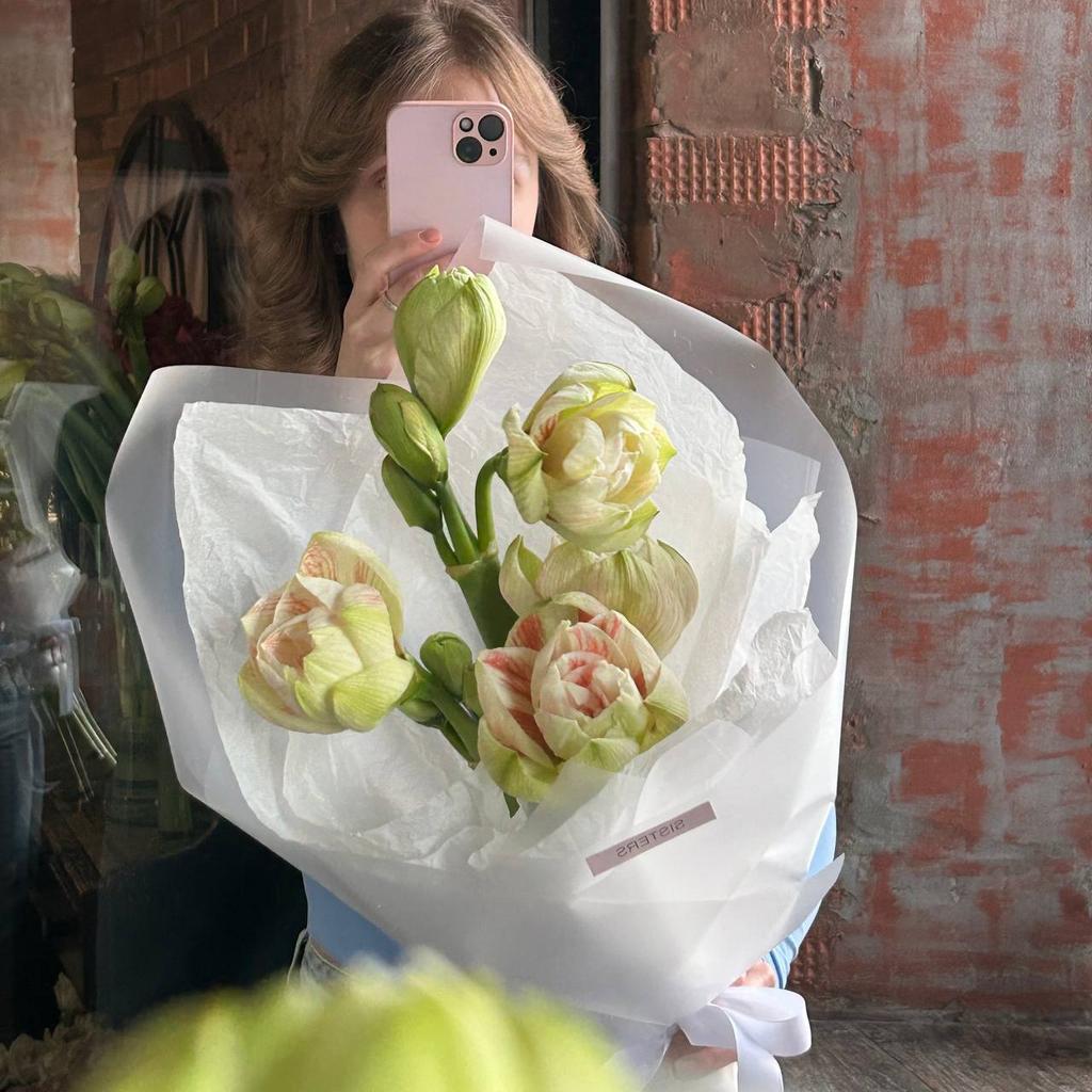 Букет  амариллисов