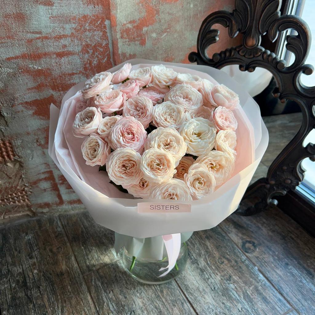 Букет кустовых пионовидных роз Нинке