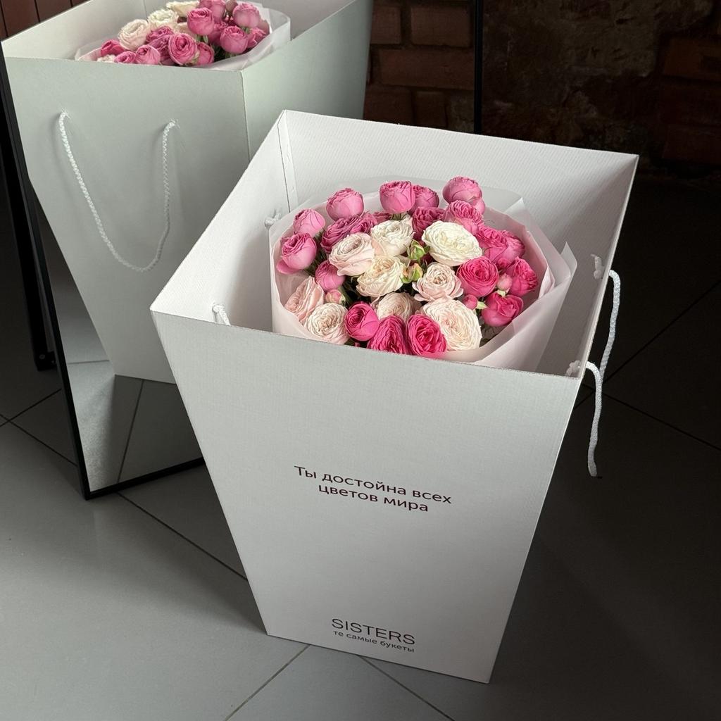 Букет пионовидных роз