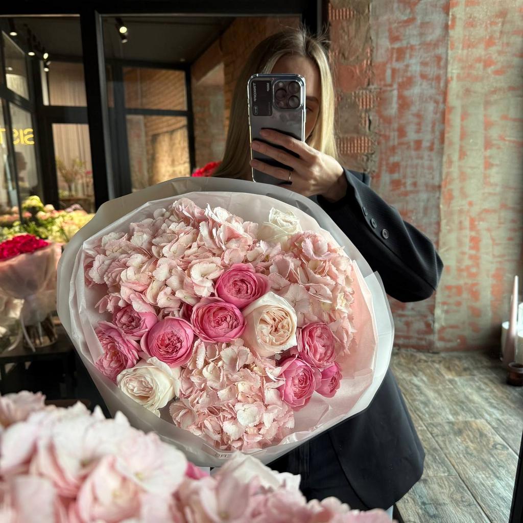 WOW-букет "Любовь сильнее всего"