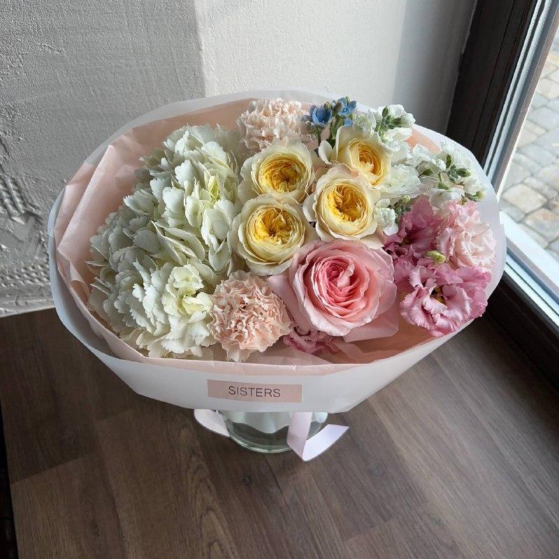 Авторский букет "Дофаминовый"