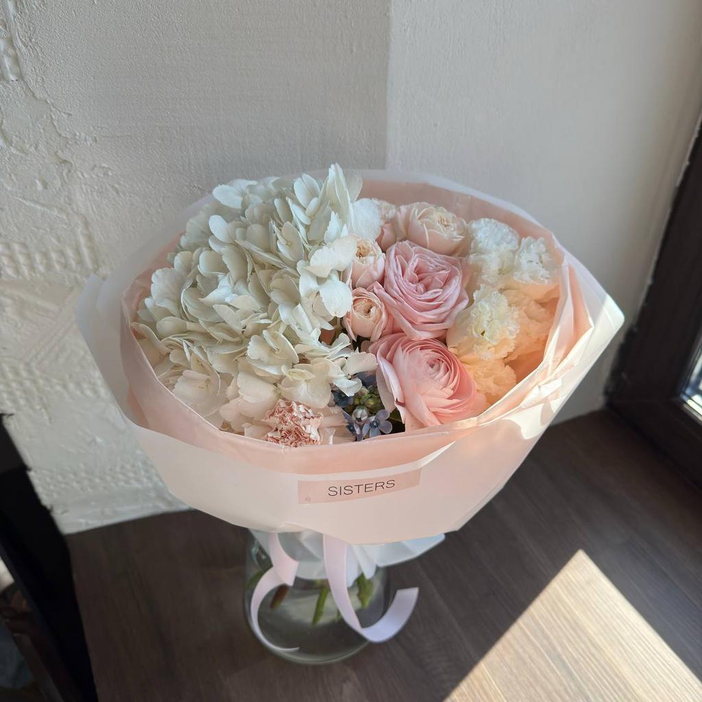 Авторский букет "Взбитые сливки"