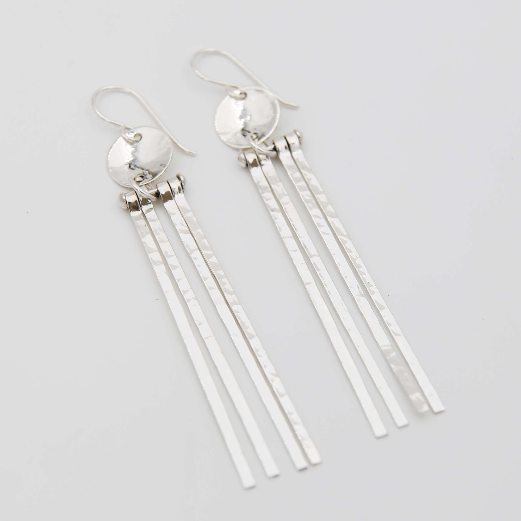 Серебряные серьги чеканные 1P1018