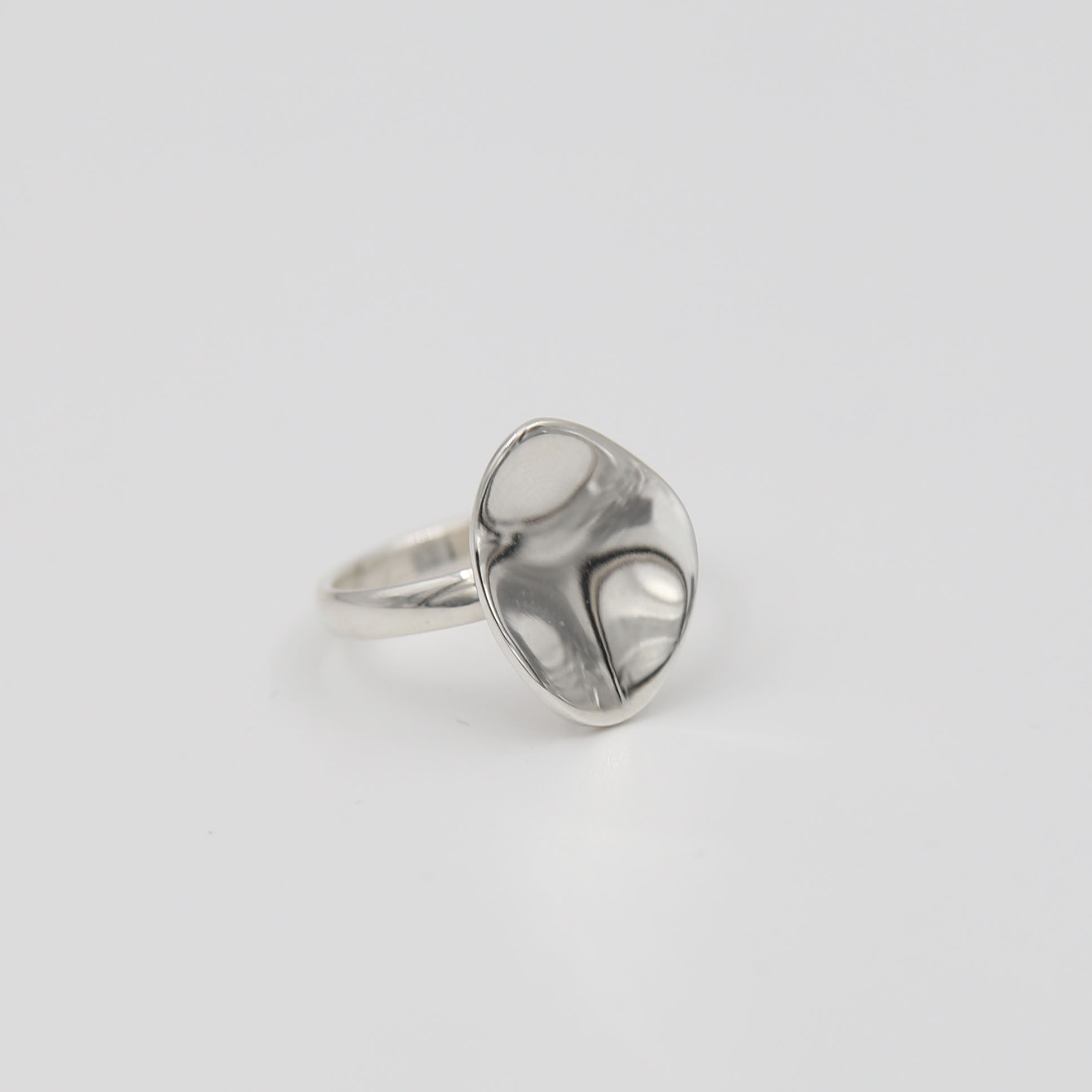 Серебряное кольцо 2P555