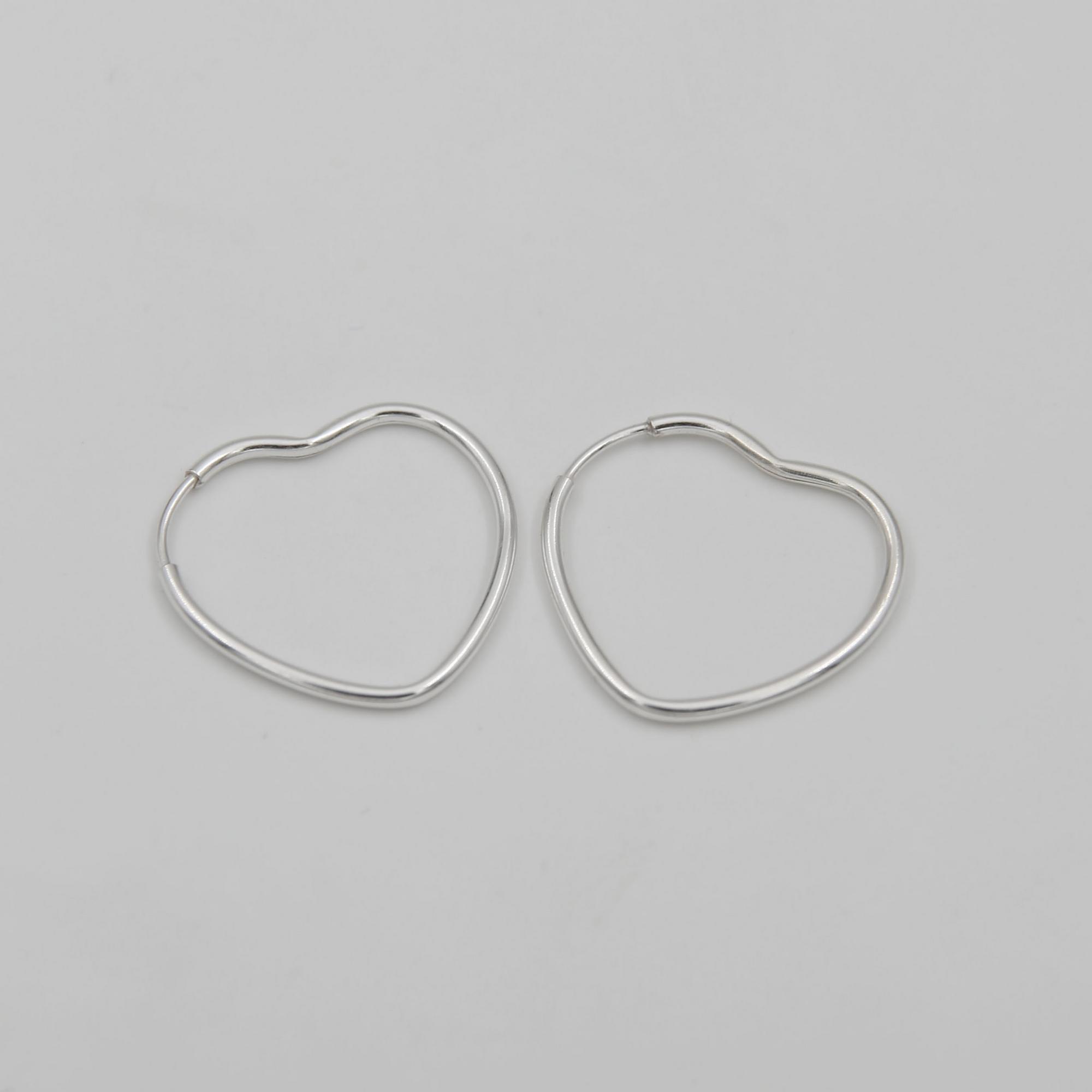 Серебряные серьги-сердца 1P1193