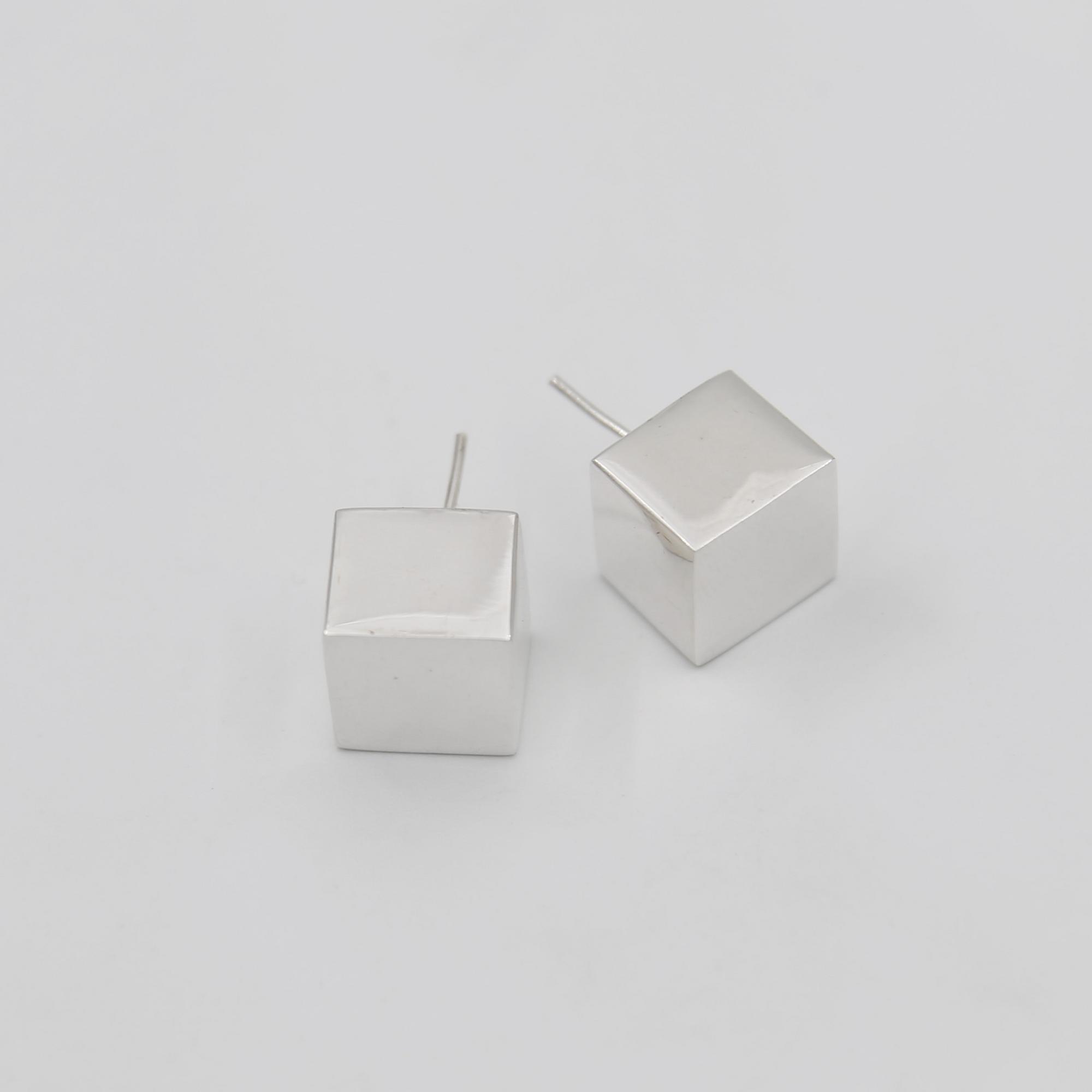 Cеребряные серьги Кубы большие 1P585