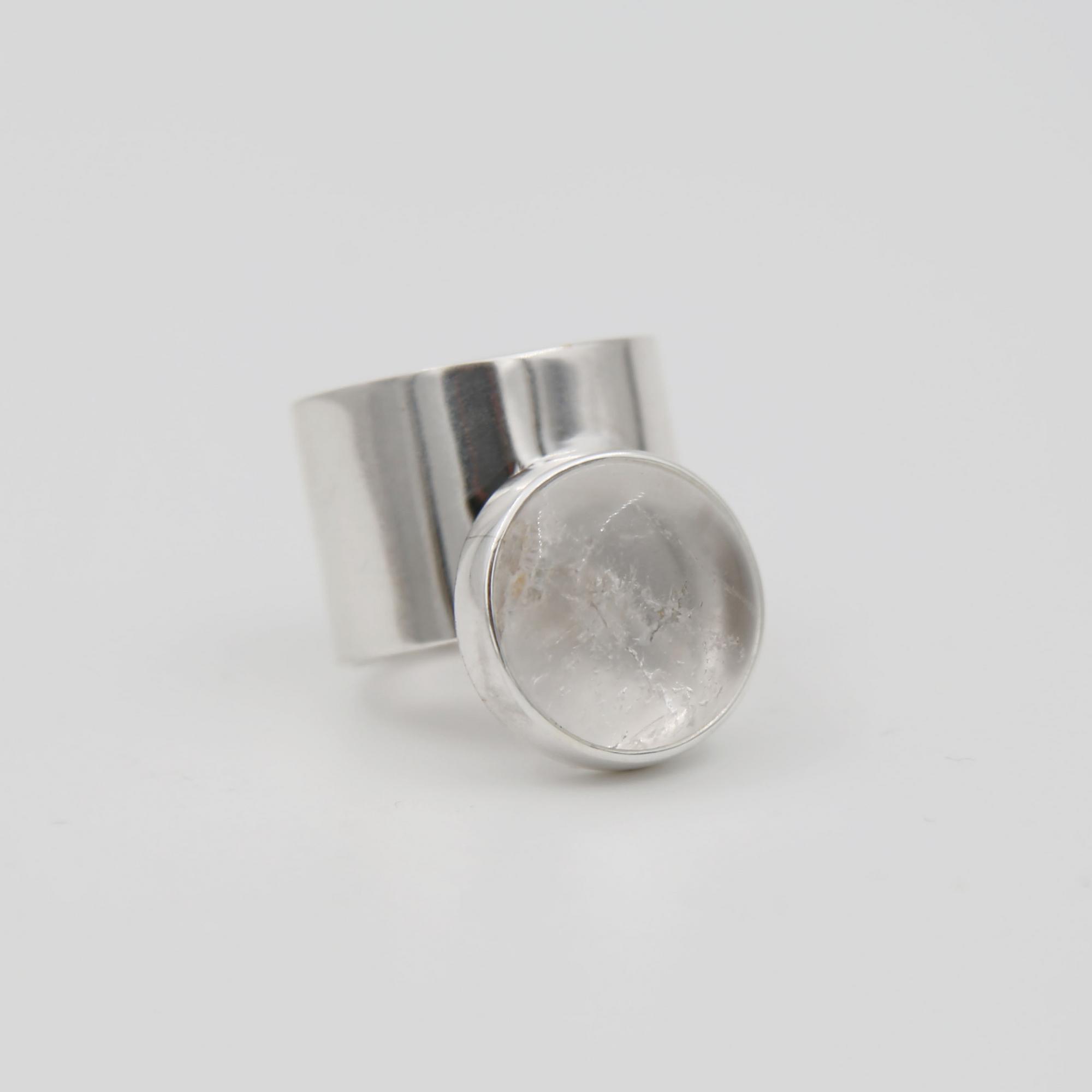 Серебряное кольцо с  горным хрусталем 2P560