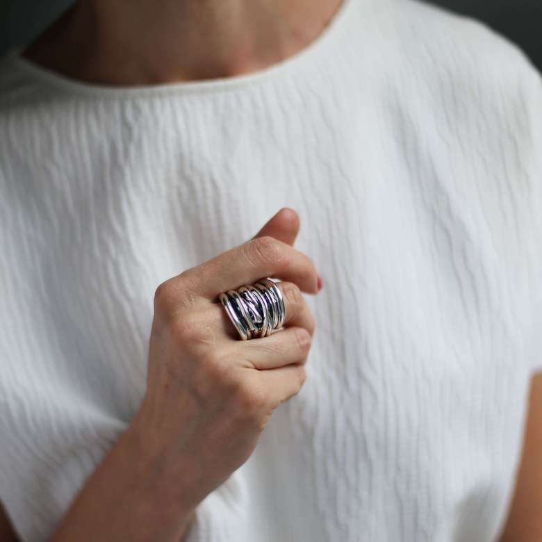 Серебряное кольцо 2P692