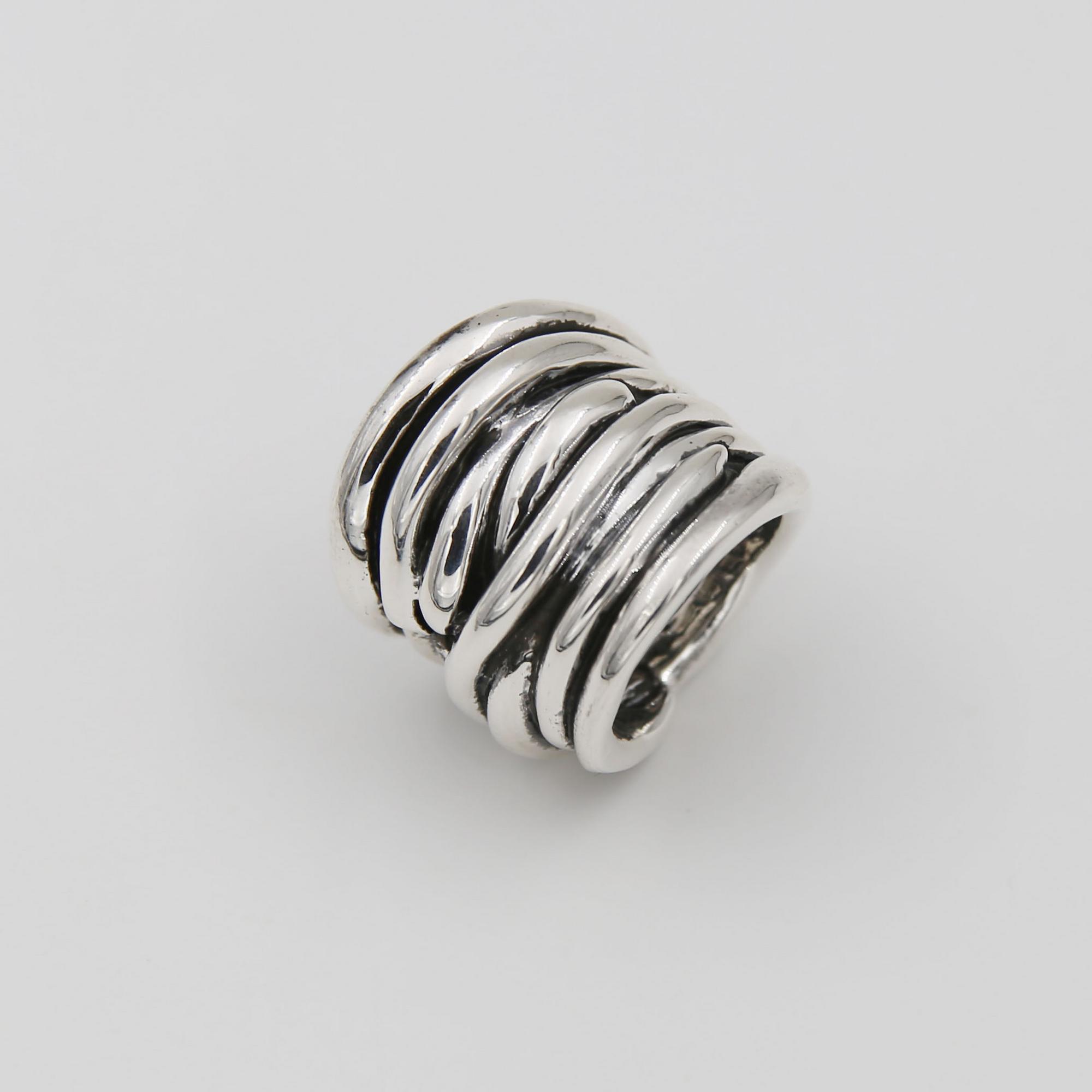 Серебряное кольцо 2P692