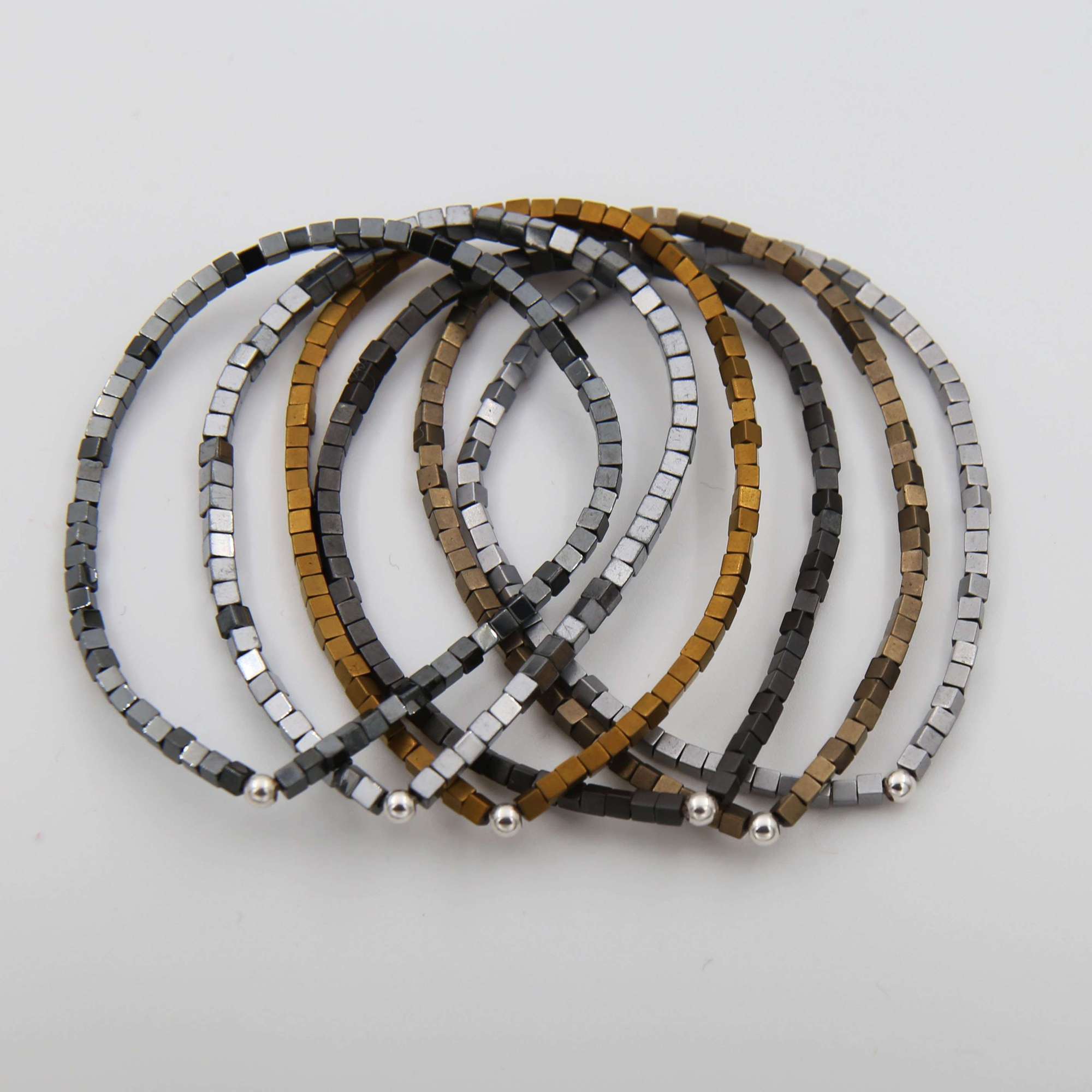 Браслет из гематита 3P346