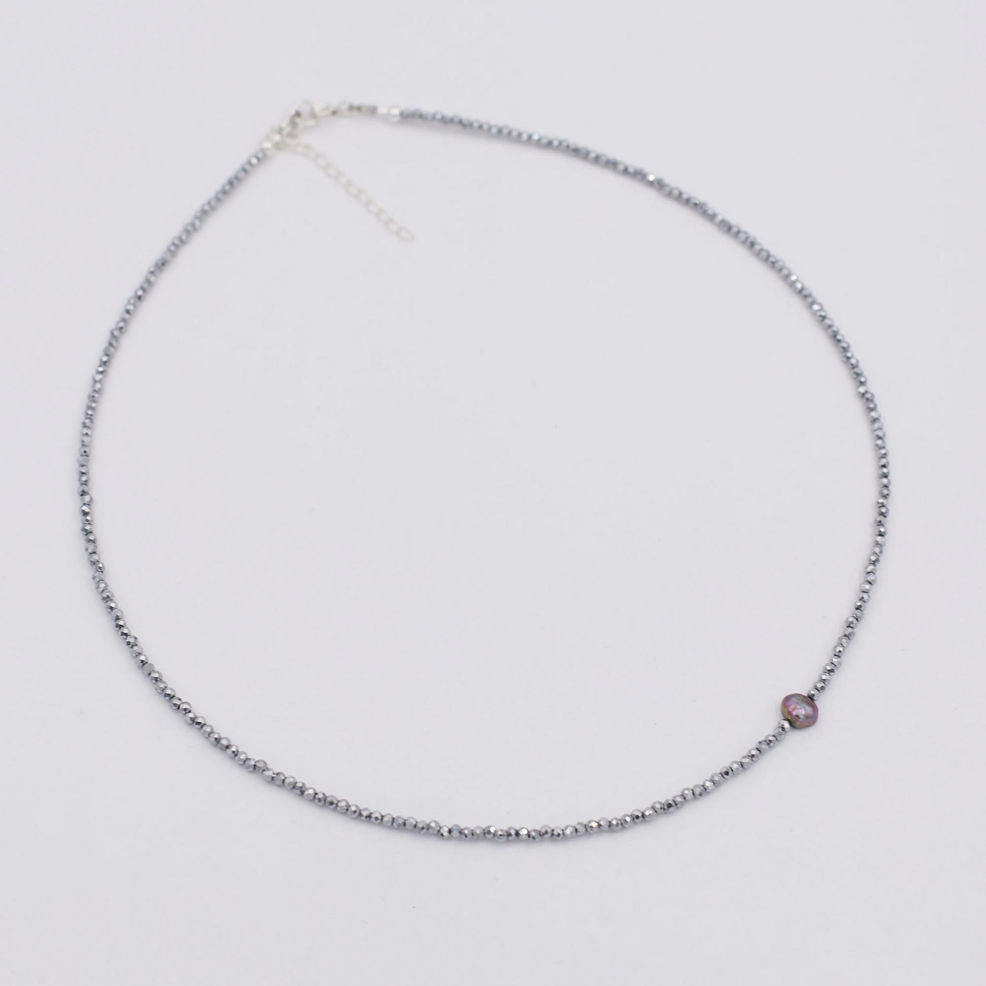 Колье-чокер  из серебряного гематита с жемчужиной 4P615