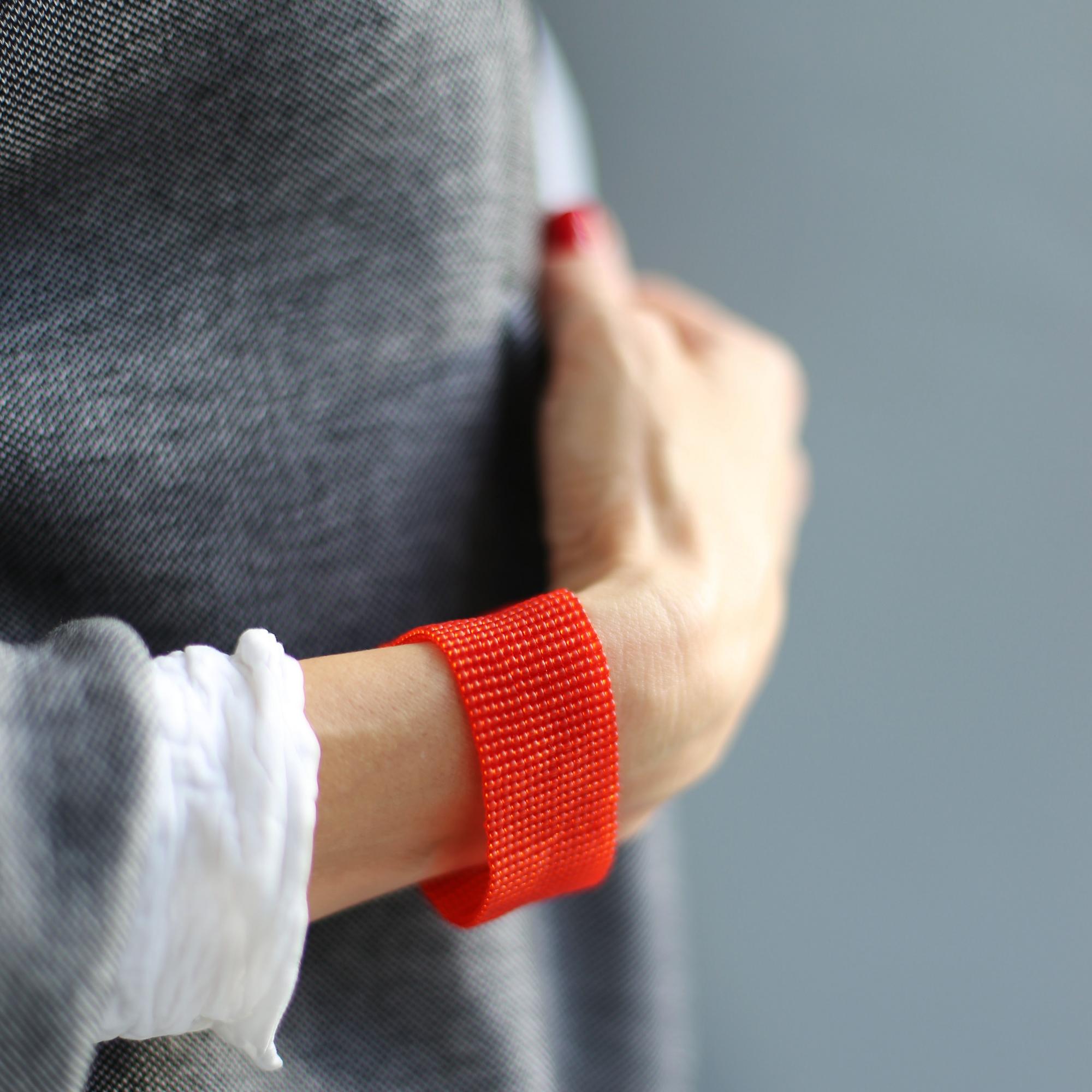 Браслет из бисера Уичоли средний 3P381-1