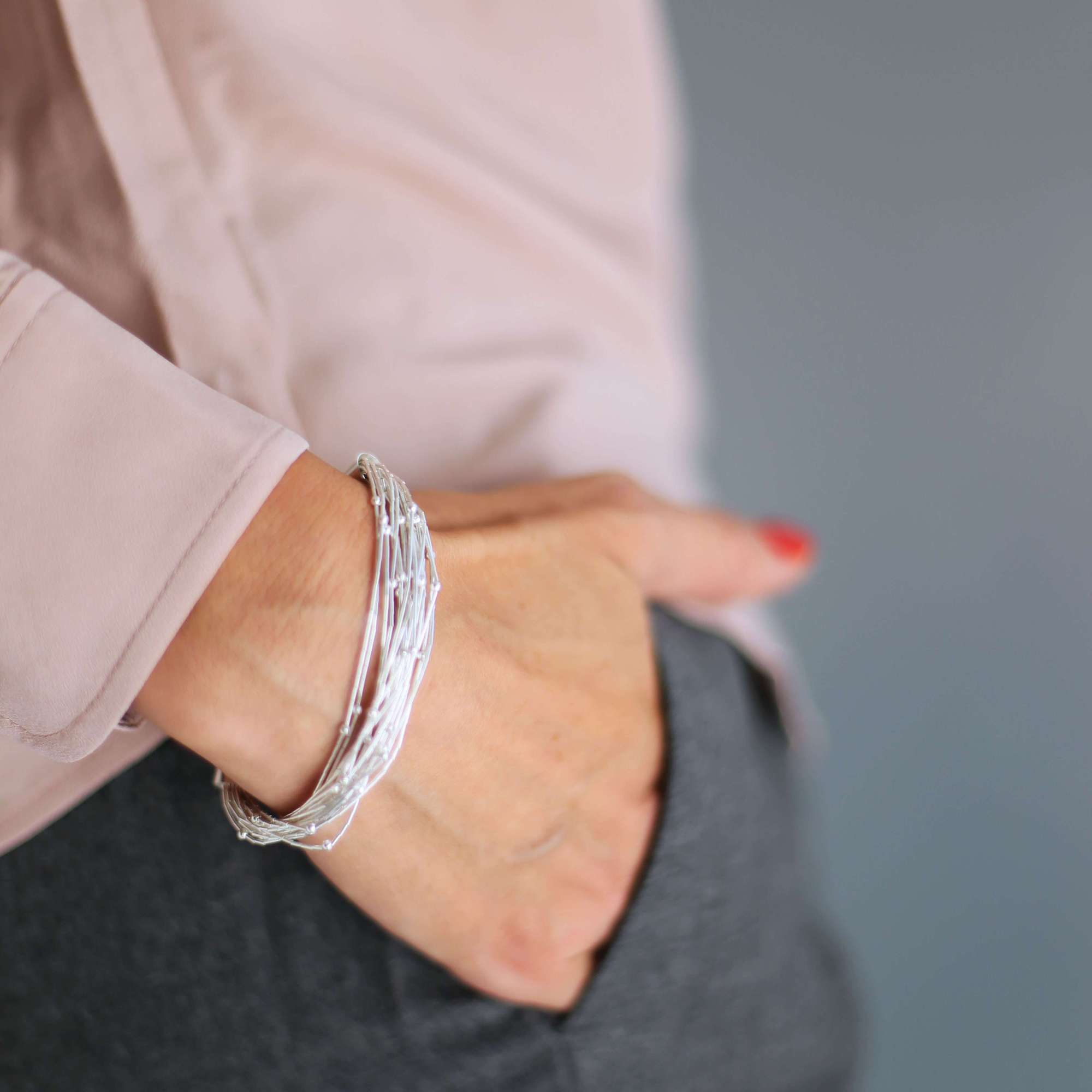 Браслет из 20 серебряных нитей 3P375