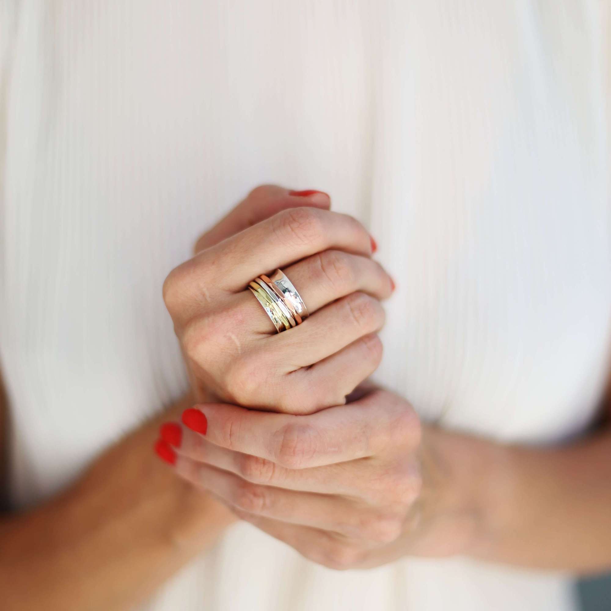 Серебряное кольцо с вращающимися элементами 2P957