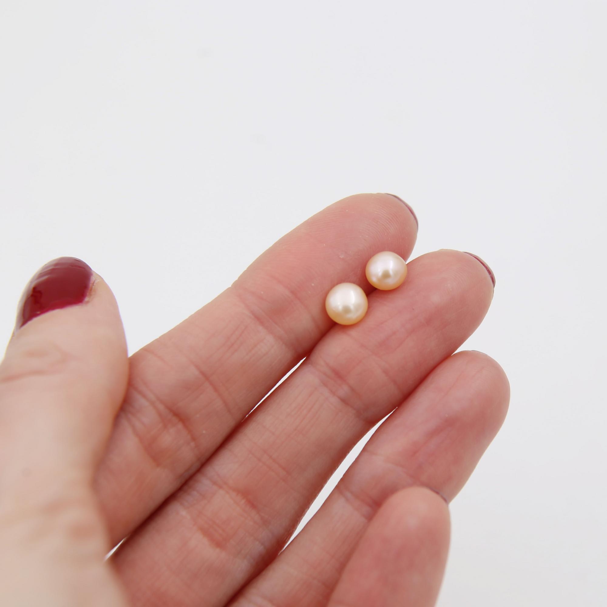 Пусеты с кремовым жемчугом 1P2594-2