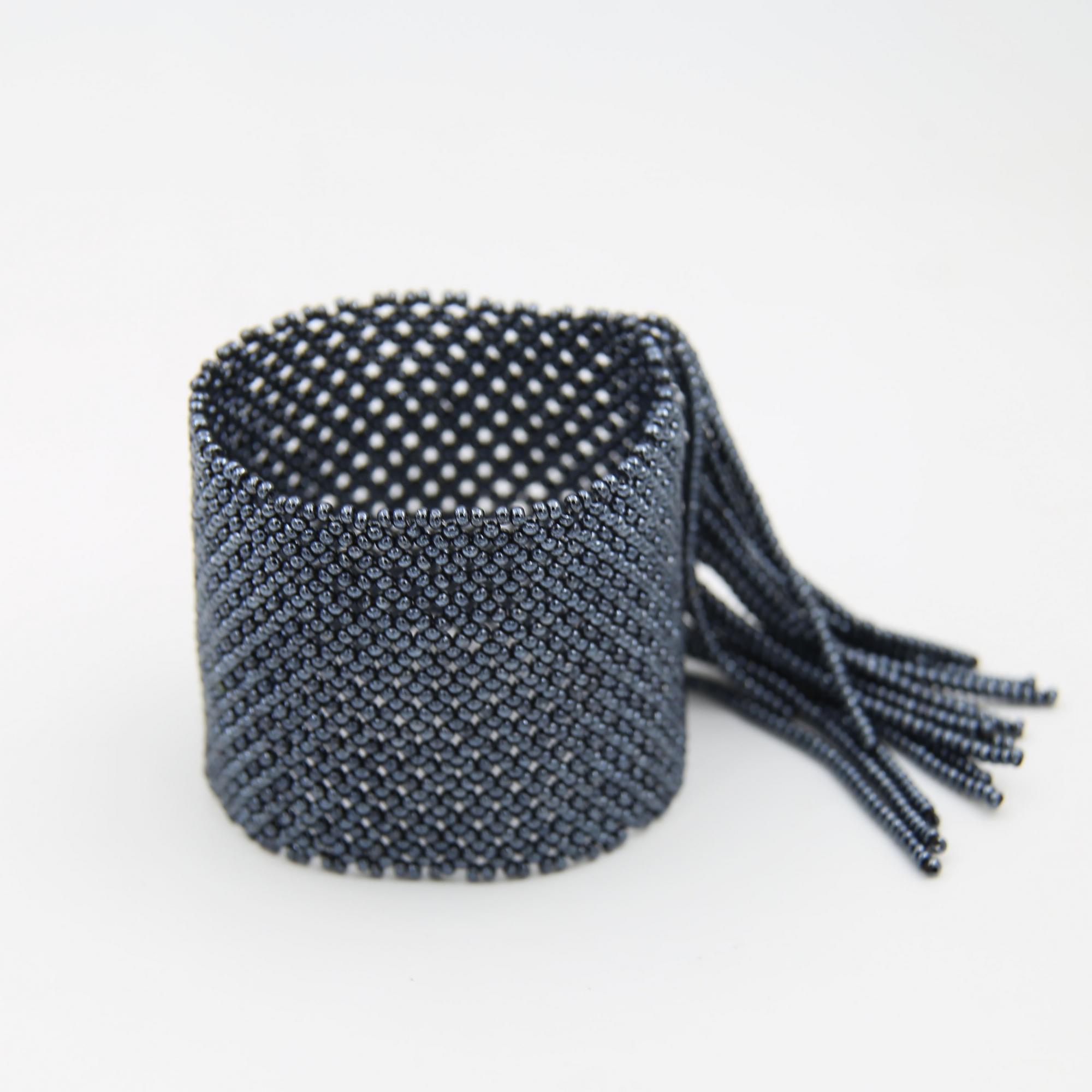 Браслет из бисера Уичоли с бахромой 3P358