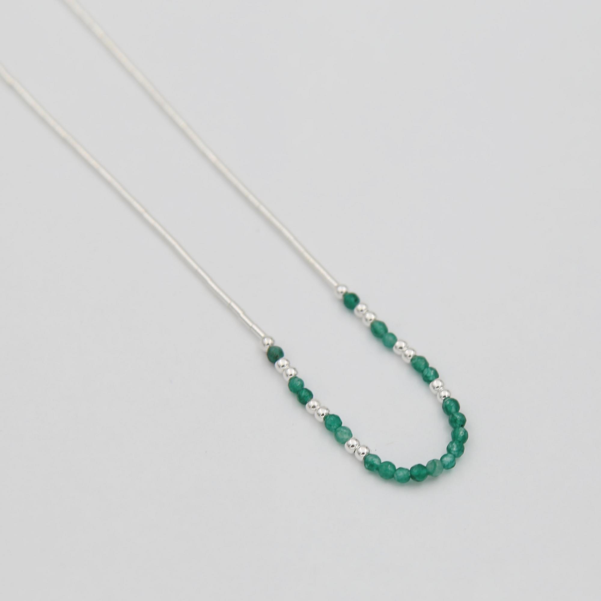 Серебряная нить с зелёным агатом 4P885