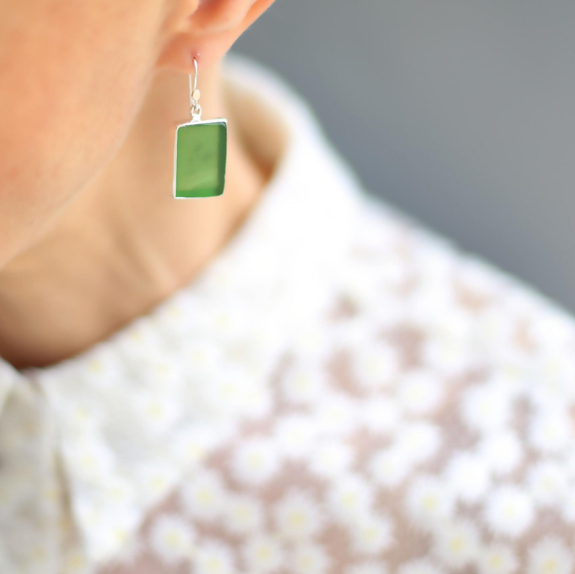 Серьги со вставкой из стекла 1P2465