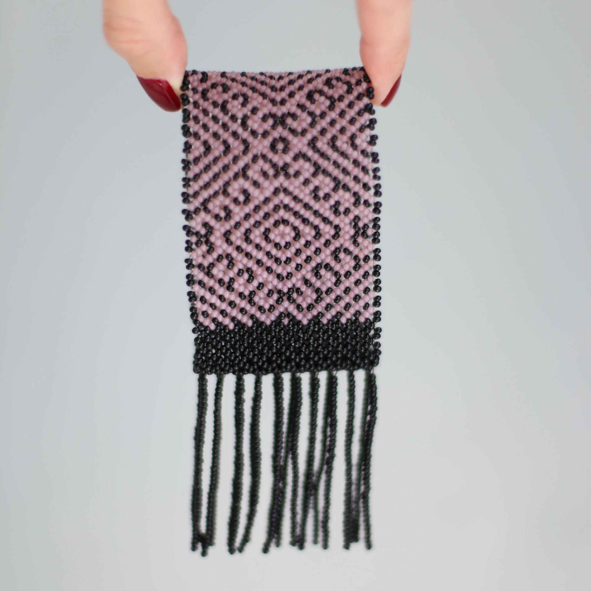 Браслет из бисера с бахромой 3P566-1