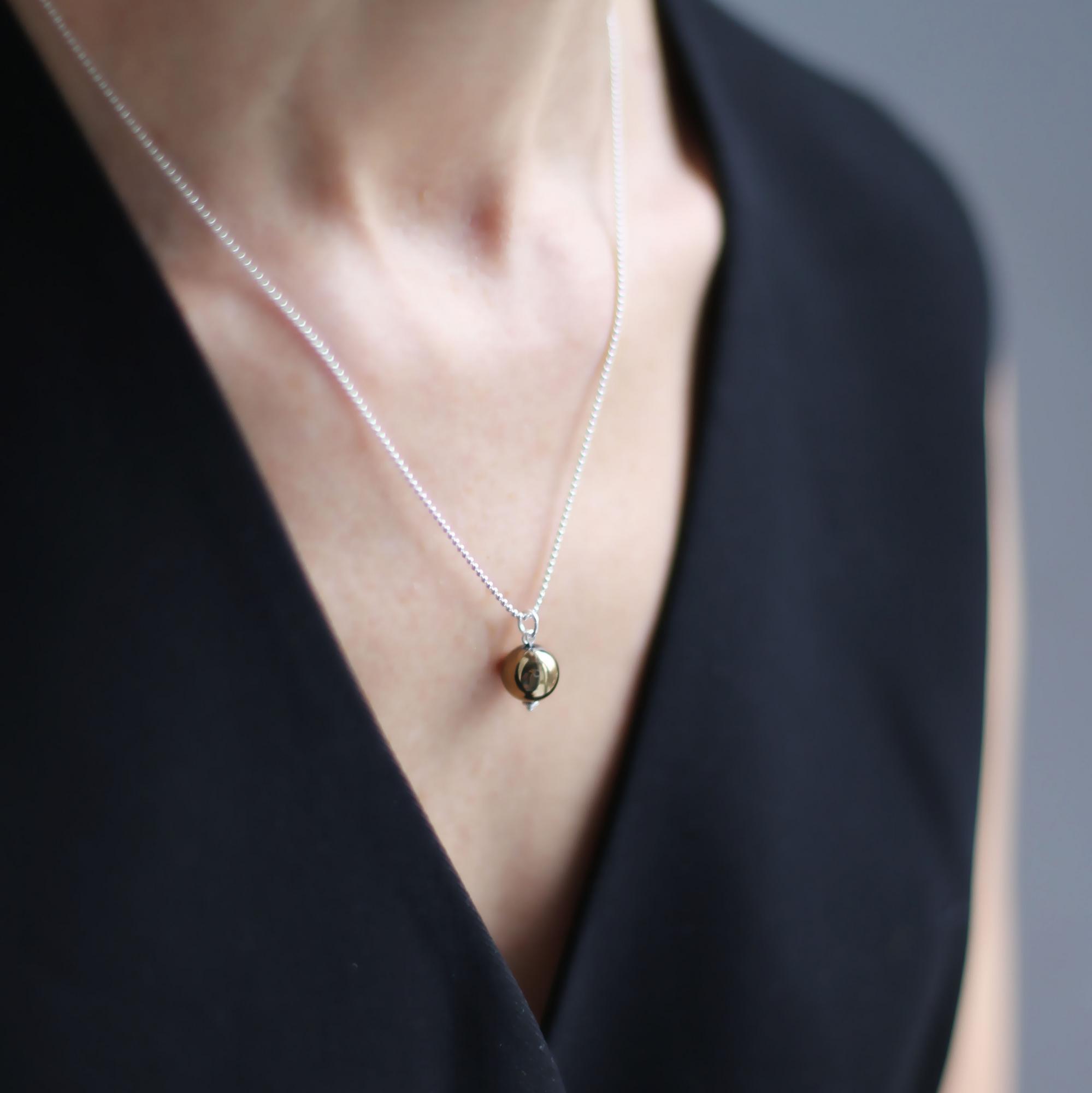 Подвеска из гематита золотого цвета 4P920